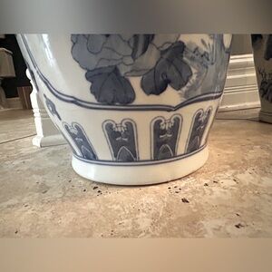 Chinese Blue and White Urn